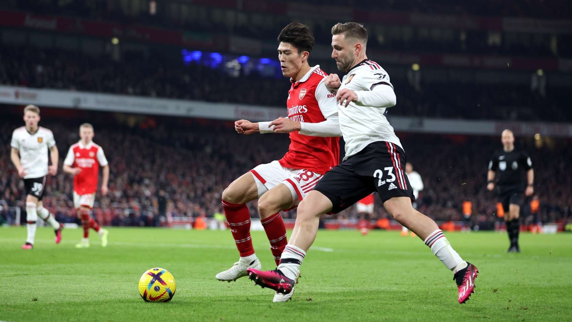 Full Back trong bóng đá là gì