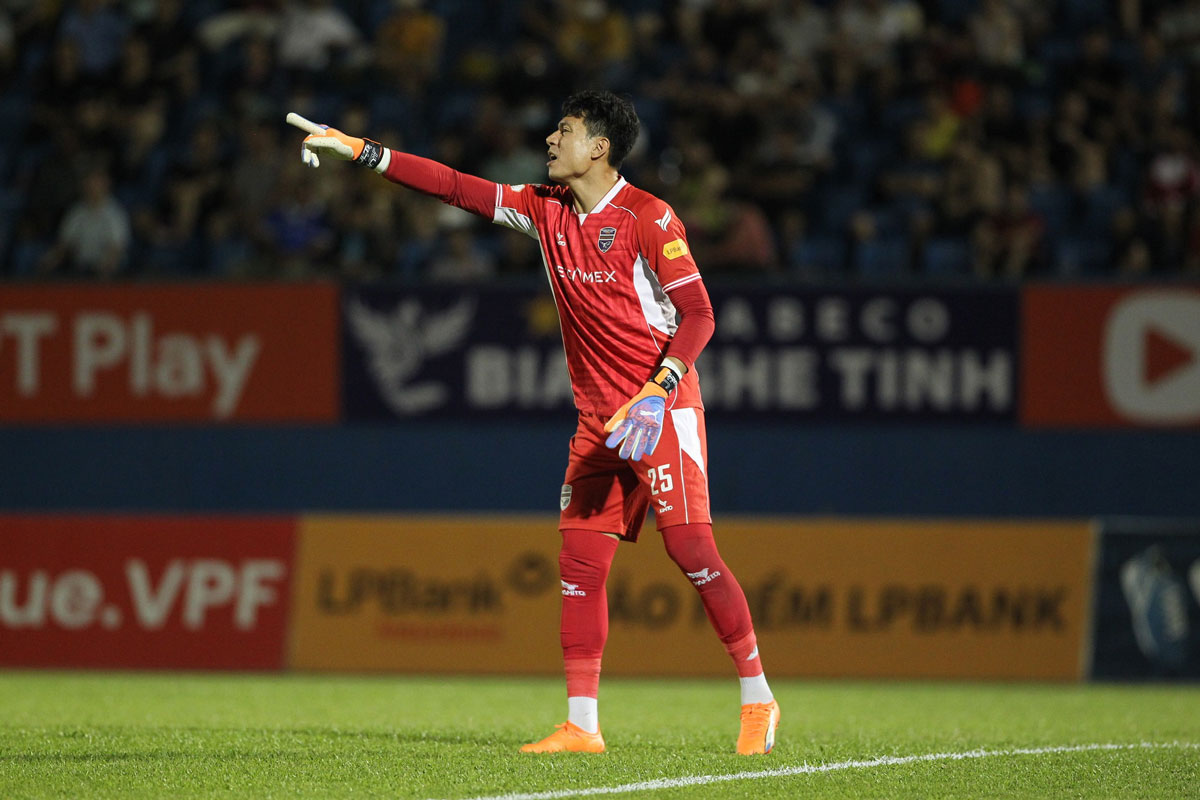 Chọn GK Cho Đội Bóng