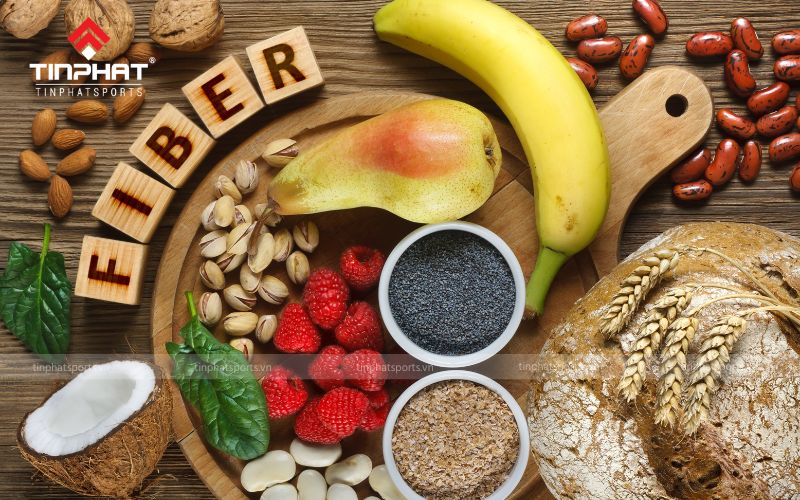Lựa Chọn Thực Phẩm Và Đồ Uống Trước Khi Đá Bóng