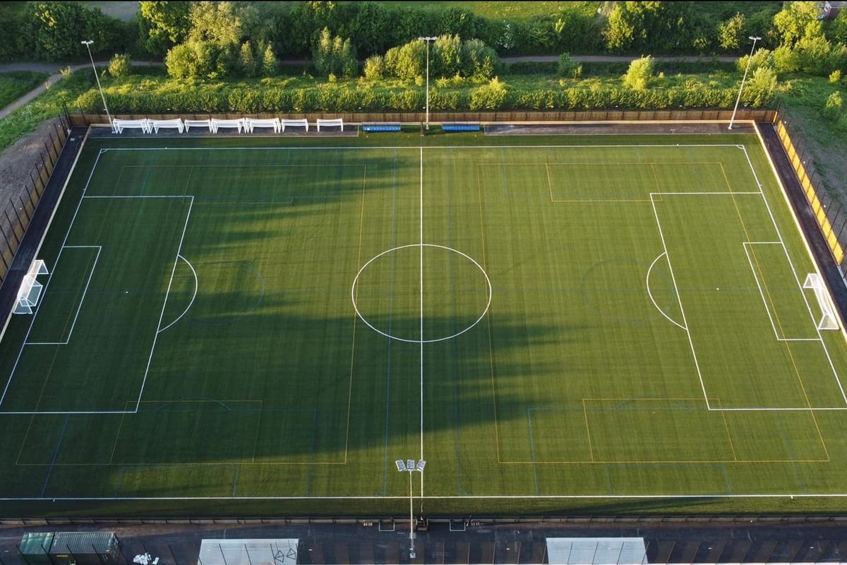 Lưu ý khi thiết kế và xây dựng sân bóng đá nam 11 người theo tiêu chuẩn FIFA